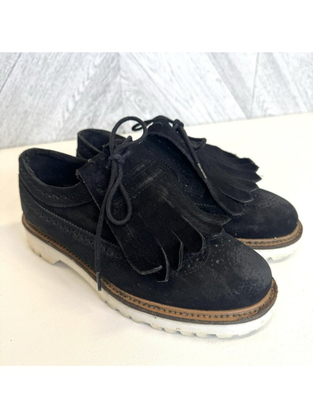 Dr. Martens Docs Oxford Kiltie Wingtip Shoes 22142 Black Suede Womens US Size 7